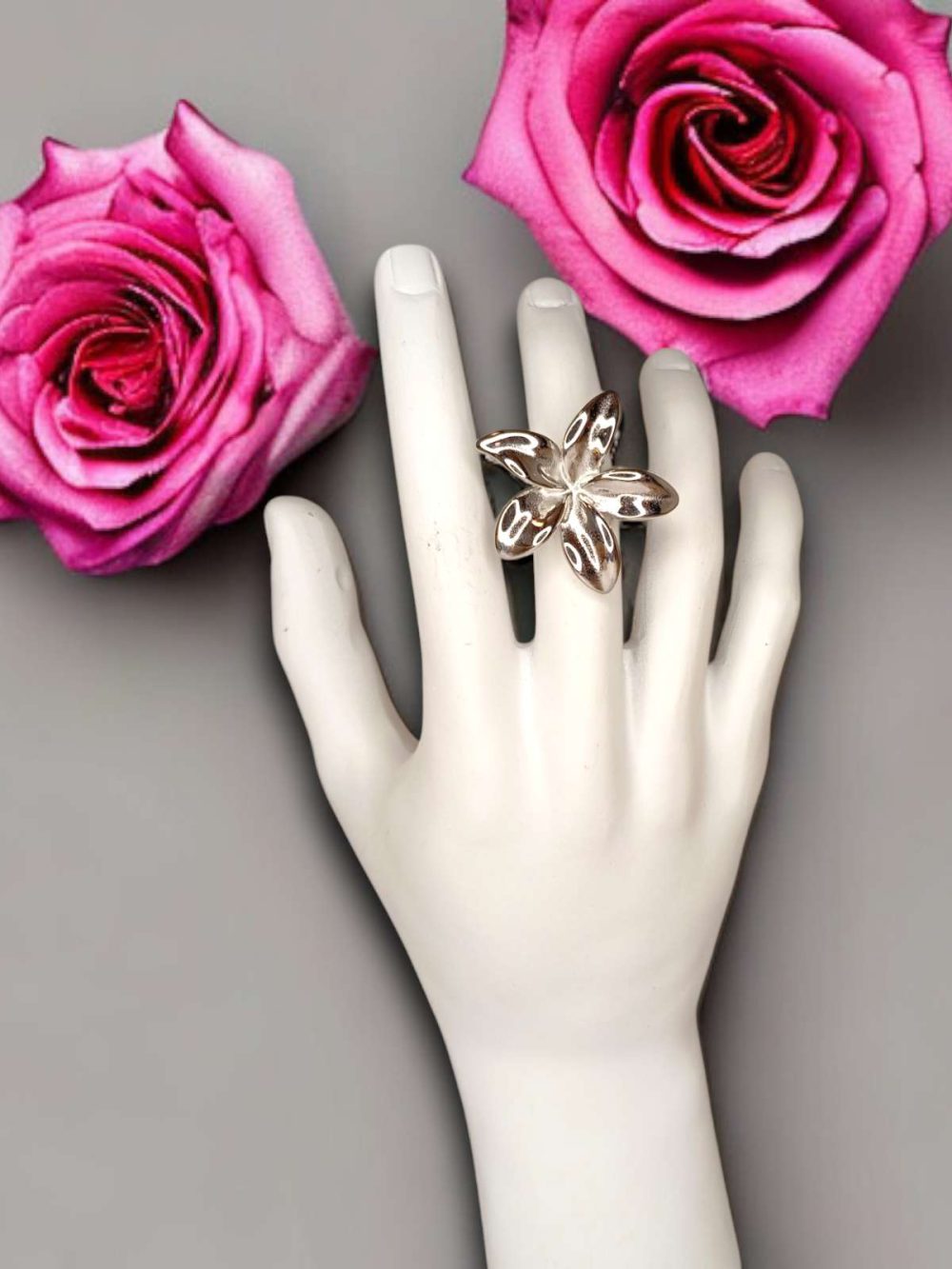 1000002474 Anello Fiore