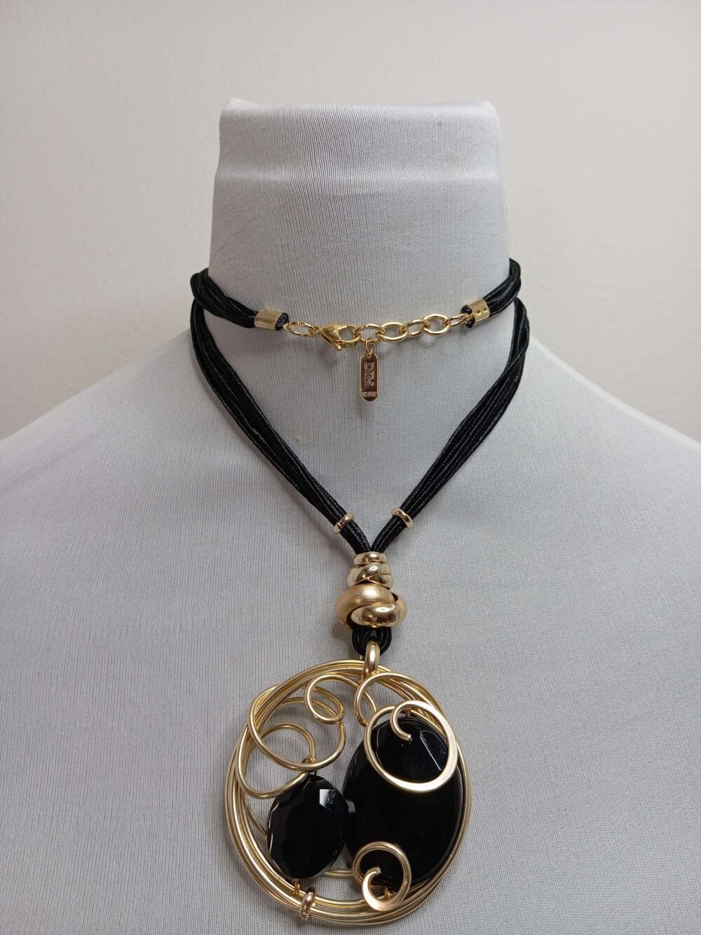 Ciondolo Pietre nere